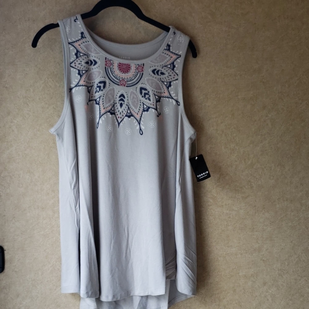 Torrid size 0 mosaic hi neck tank